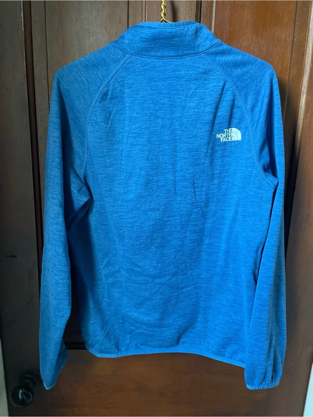 The North Face men's medium long sleeve blue pullover